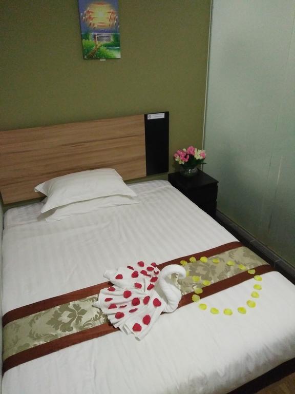 Amigo Hotel Seri Iskandar Esterno foto